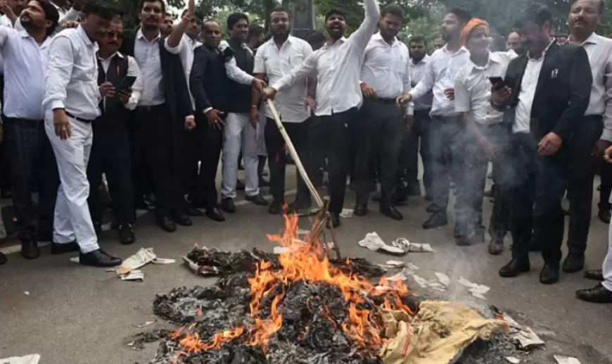 UP Advocate strike: यूपी में वकीलों की हड़ताल खत्म, पांच सूत्री मांगों पर समझौता