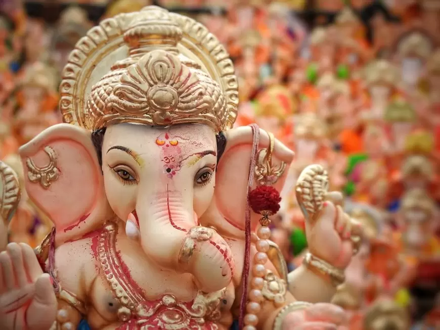 GANESH CHATURTHI 2023: मिट्टी ही नहीं, इन चीजों से बनी बप्पा की मूर्ति भी घर में कर सकते हैं स्थापित