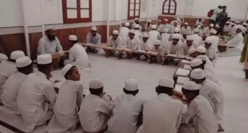 UP Madrasa Board: यूपी के मदरसों में अब होगी आर्टिफिशियल इंटेलिजेंस-कोडिंग की पढ़ाई, सरकार ने की तैयारी