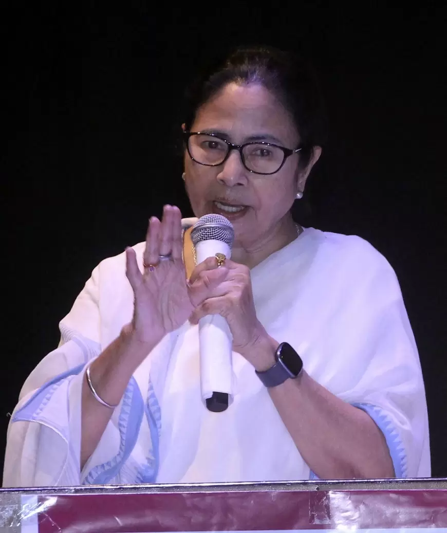 Mamata Banerjee: ममता बनर्जी ने अपने आवास पर बुलाई कैबिनेट बैठक, सीएम के इस फैसले से हैरान हैं मंत्री