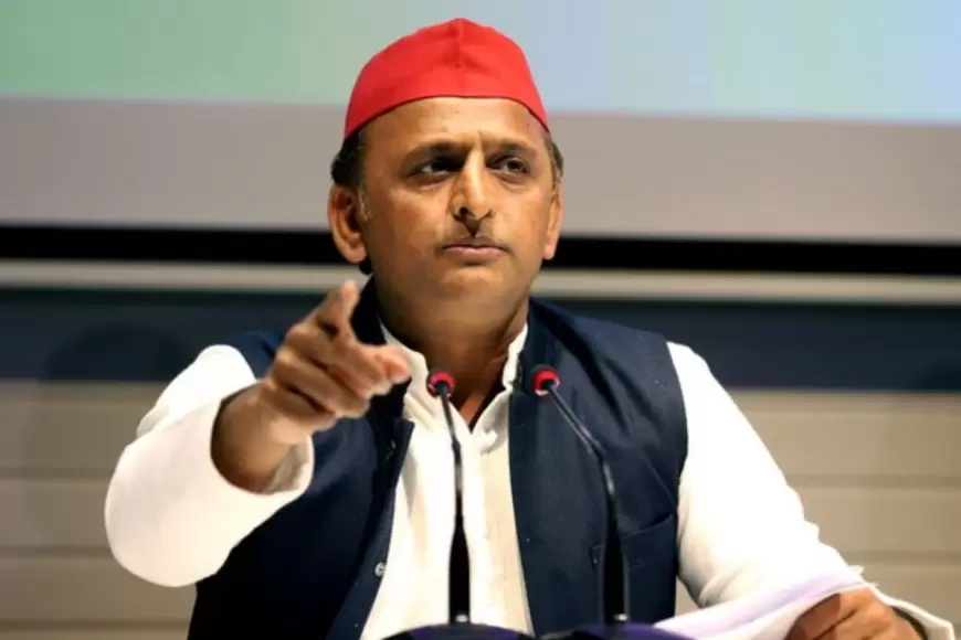 Akhilesh Yadav: अखिलेश यादव ने ब्रजेश पाठक पर कसा तंज, बोले हम 'सर्वेंट' डिप्टी सीएम की बातों का नहीं देते जवाब