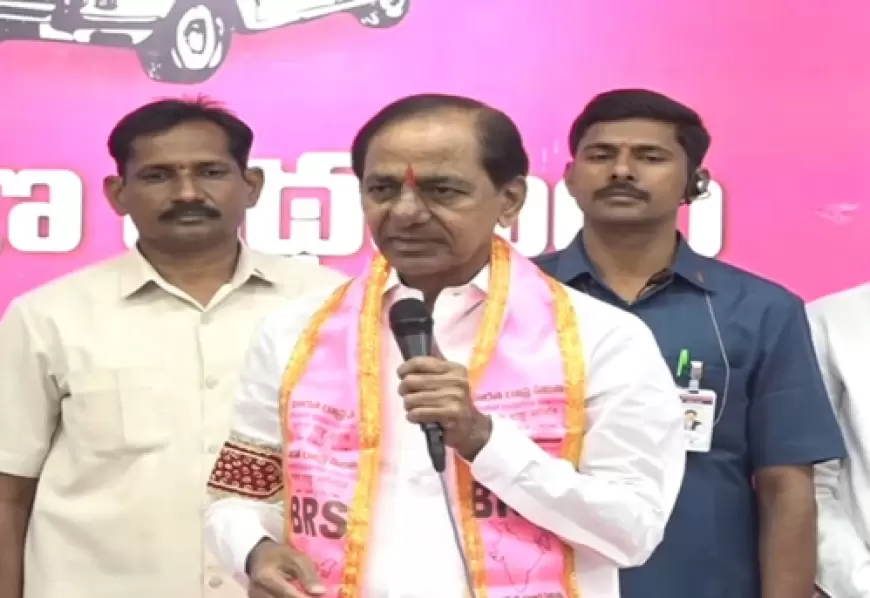 Telangana Elections 2023:  बीआरएस ने महिलाओं को 3,000 रुपये और 400 रुपये में गैस सिलेंडर देने का वादा किया