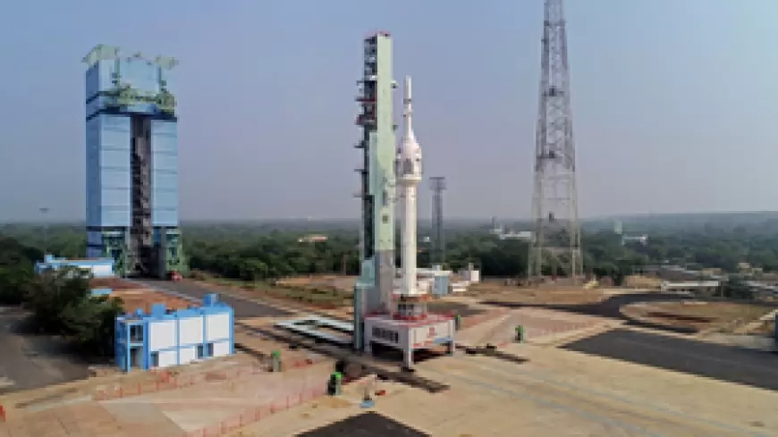 Gaganyaan test launch: पीएम मोदी और  खड़गे ने गगनयान परीक्षण उड़ान मिशन की सफलता के लिए इसरो को बधाई दी