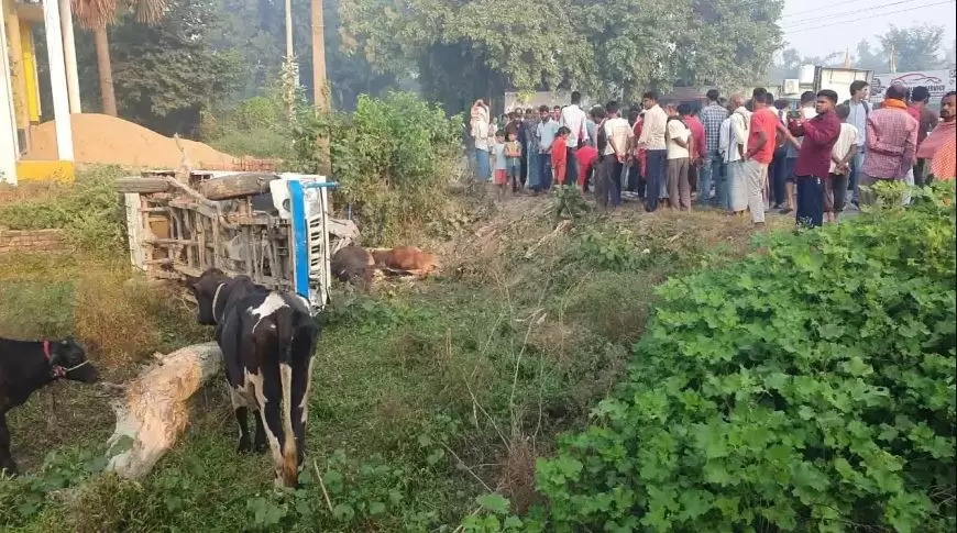 Accident: बिहार में पिकप ने बाइक में मारी जोरदार टक्कर, 2 कारोबारियों की मौत