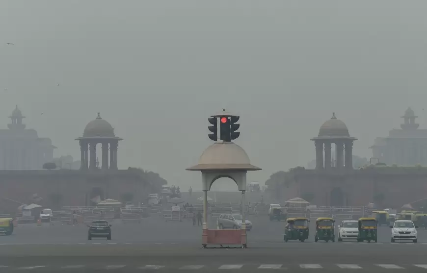 Air Pollution in Delhi: दिल्ली एनसीआर बन गया गैस चैम्बर, कई जगहों पर आईक्यू हुआ 476 पार