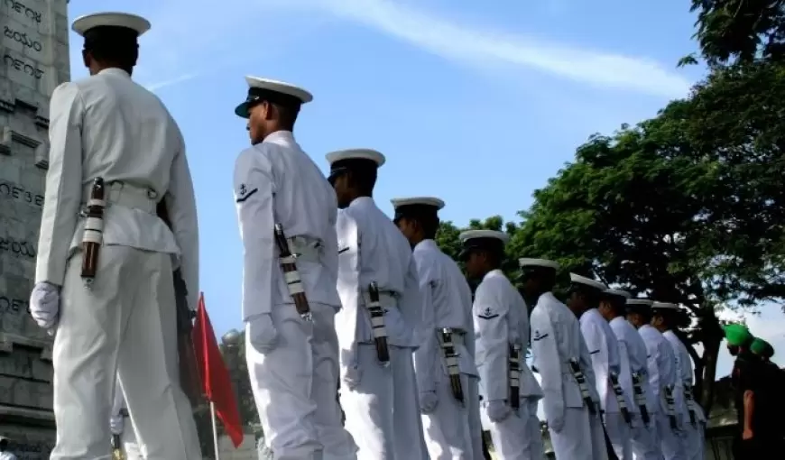 Qatar Indian Navy Officers News: पूर्व भारतीय नौसेनिकों की रिहाई याचिका पर जल्द होगी सुनवाई