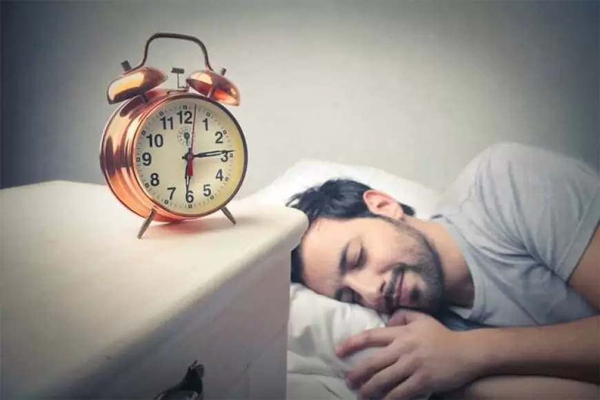 Sleeping Vastu tips: सोते समय इन चीजों का रखें खास ध्यान, वरना हो सकता है भारी नुकसान