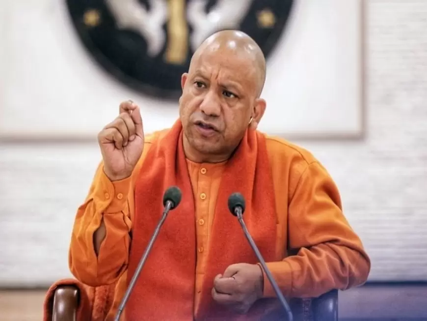 Action of CM Yogi Adityanath: यूपी में चकबंदी विभाग में लापरवाह और भ्रष्टाचारी अधिकारियों पर गिरी गाज