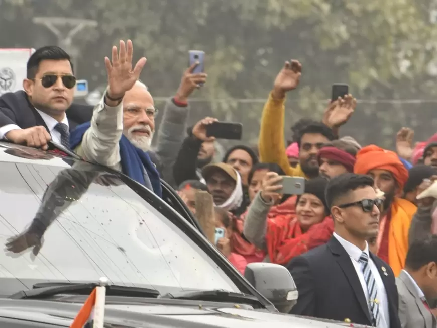 PM Modi's Ayodhya road show:प्रधानमंत्री का मोदी अयोध्या में रोड शो शुरू