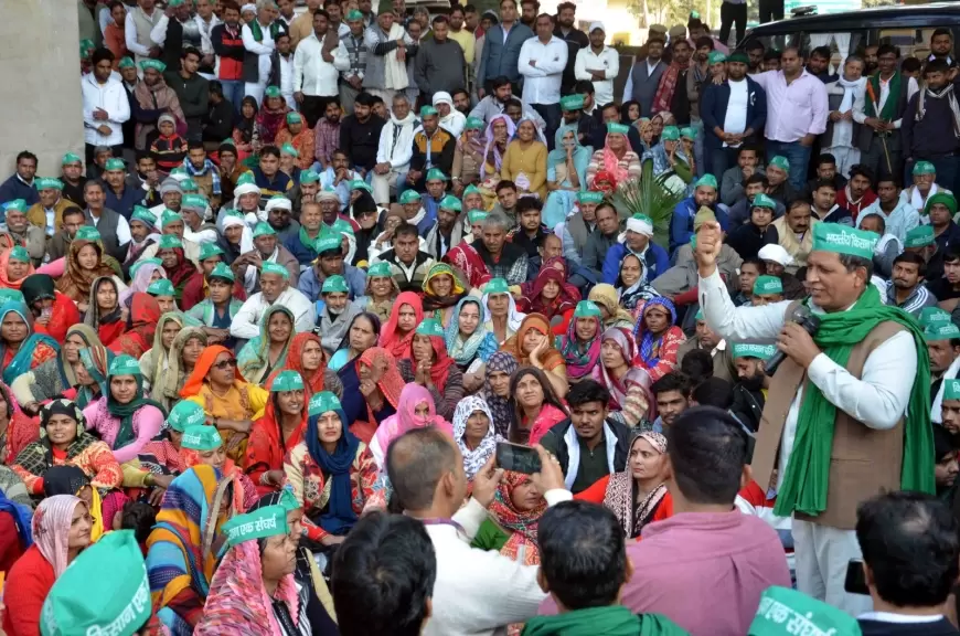 Farmers protest outside Noida Authority: 105 गांव के किसान करेंगे आज नोएडा प्राधिकरण की तालाबंदी, भारी पुलिस बल तैनात