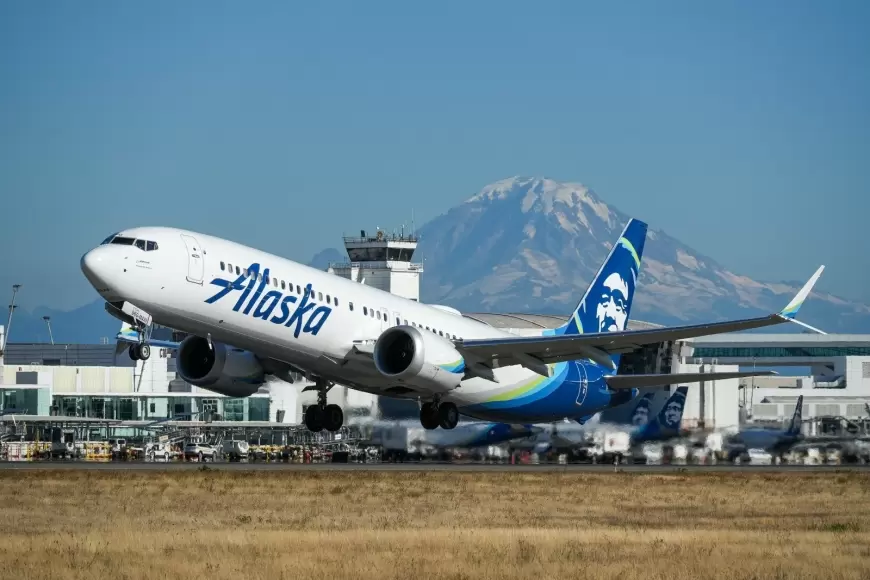 Alaska Airlines: अलास्का एयरलाइंस की घटना के बाद  DGCA ने दिए मैक्स विमानों की जांच के आदेश