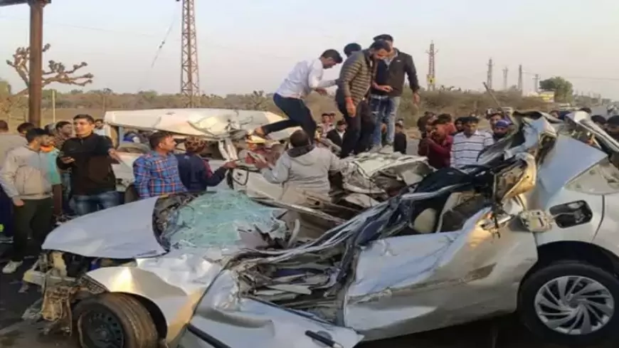 Sikar Accident: राजस्थान के सीकर में भीषण सड़क हादसा, 7 लोगों की दर्दनाक मौत