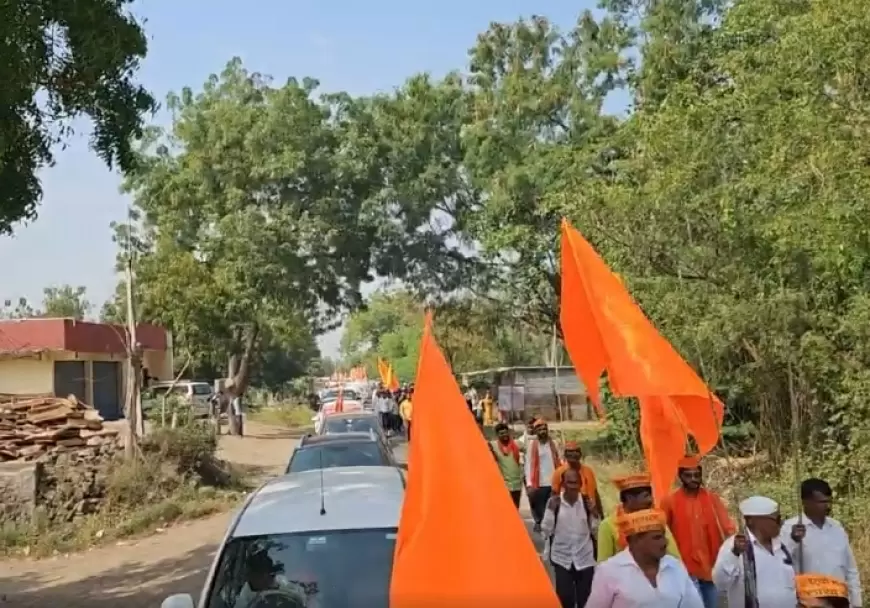 Maratha Reservation Movement: मराठा आरक्षण के लिए हजारों समर्थकों के साथ 'मुंबई मार्च' पर निकले मनोज जरांगे पाटिल