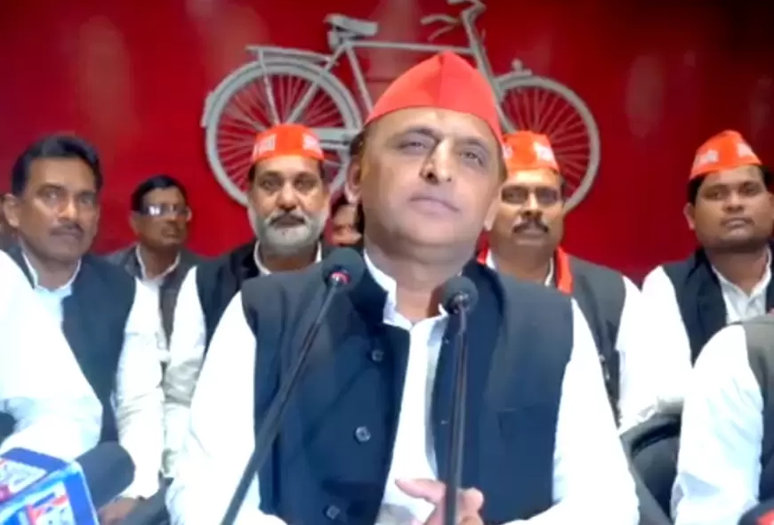 CBI summons Akhilesh : CBI के समन पर अखिलेश यादव का बयान, 'गठबंधन मजबूत हुआ, इसल‍िए कागज आया'