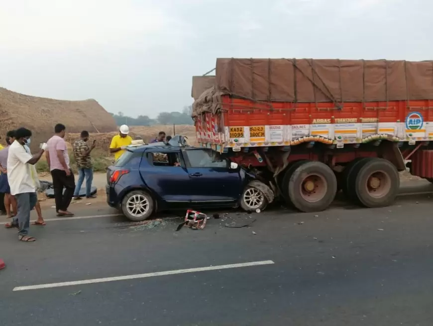 Andhra Pradesh Road Accident : आंध्र प्रदेश में सड़क दुर्घटना में नवविवाहित जोड़े सहित एक ही परिवार के पाँच की मौत