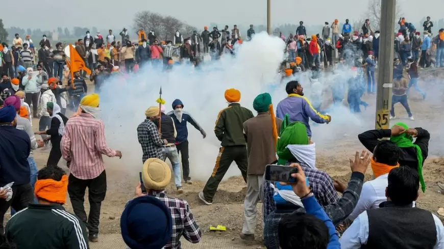 Kisan Andolan: हाईकोर्ट ने आंदोलन पर किसान नेताओं को लगाई फटकार, कहा- बच्चों की आड़ में हथियार समेत हो रहा प्रदर्शन