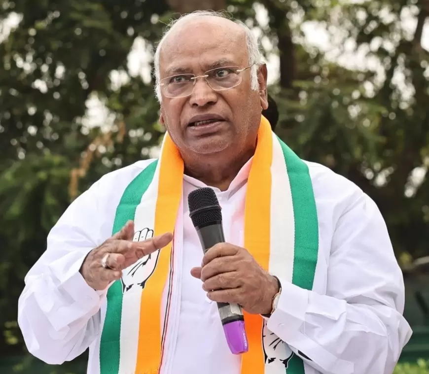 Mallikarjun Kharge : खड़गे ने भाजाप के संकल्प पत्र पर साधा निशाना कहा, 'BJP के कार्यों से देश के युवाओं व किसानों को लाभ नहीं'