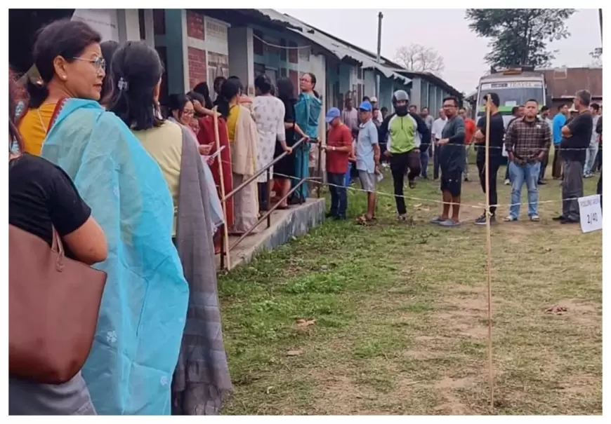 Manipur Voting: मणिपुर के इनर लोकसभा क्षेत्र के 11 मतदान केंद्रों पर वोटिंग जारी, आउटर सीट पर 26 अप्रैल को होगा मतदान