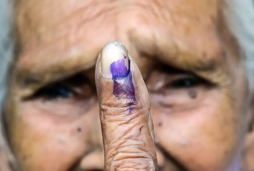 Second phase of Lok Sabha elections : दोपहर 1 बजे तक सबसे ज्यादा त्रिपुरा और सबसे कम महाराष्ट्र में मतदान