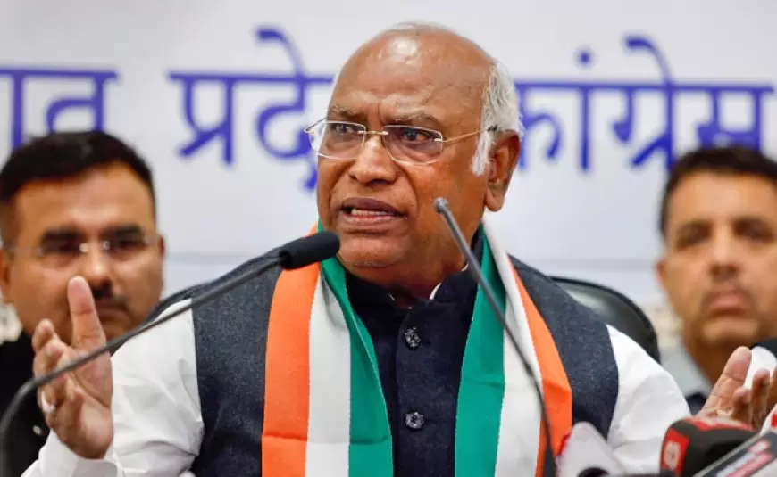 Mallikarjun Kharge: कांग्रेस राष्ट्रीय अध्यक्ष मल्लिकार्जुन खड़गे ने की चुनावी रैली, विपक्ष पर किया कटाक्ष