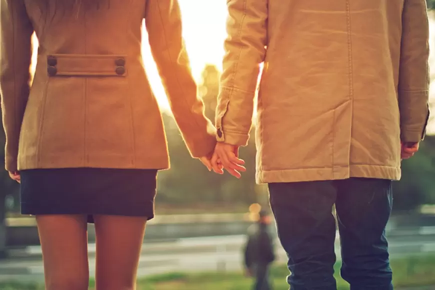 Relationship Astro Tips: टूटे रिश्तों को कैसे करें मजबूत, इन उपायों से मिलेगा जीवनभर का साथ