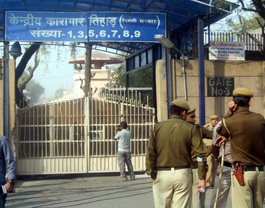 Gang War in Tihar Jail : तिहाड़ जेल में गोगी गैंग के सदस्य पर चाकू से हमला, एफआईआर दर्ज