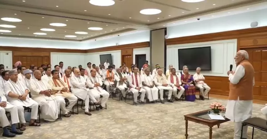 Modi's new cabinet: मोदी की नई कैबिनेट में 63 मंत्री ले सकते हैं शपथ, शिवराज, सिंधिया समेत मेघवाल बनेंगे मंत्री