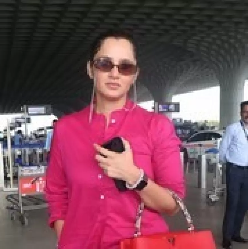 Sania Mirza Embarks on Hajj 2024 : पूर्व टेनिस स्टार सानिया मिर्जा हज यात्रा के लिए हुई रवाना