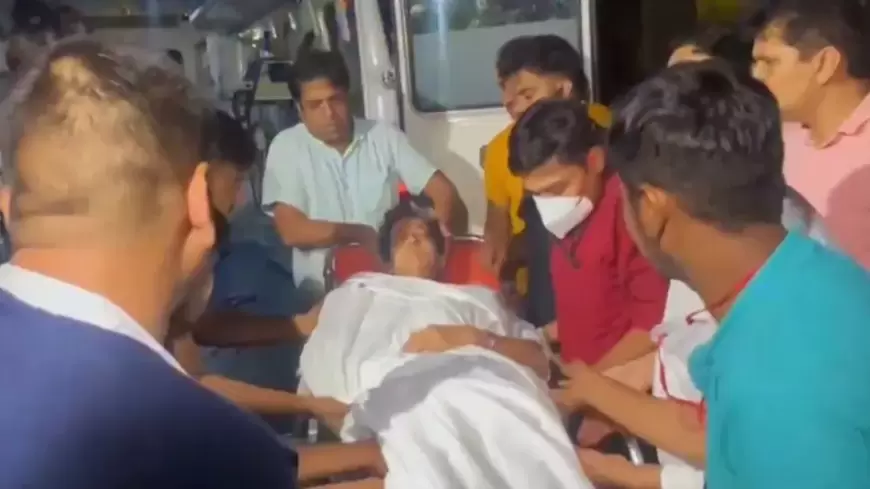 Aatishi Hospitalised: भूख हड़ताल पर बैठीं आतिशी की तबीयत बिगड़ी, अस्पताल में कराया भर्ती