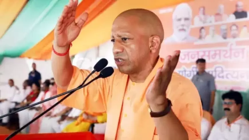 CM Yogi: राहुल गांधी पर बरसे सीएम योगी, कहा 'एक्सीडेंटल हिंदू' कहने वाली जमात के 'शहजादे' कब समझेंगे, माफी मांगें