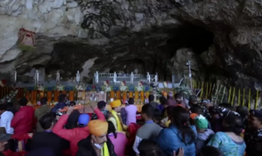 13 Day Of Amarnath Yatra: अमरनाथ यात्रा में 13 दिन में 2.66 लाख से ज्यादा श्रद्धालुओं ने बाबा बर्फानी के दर्शन किए