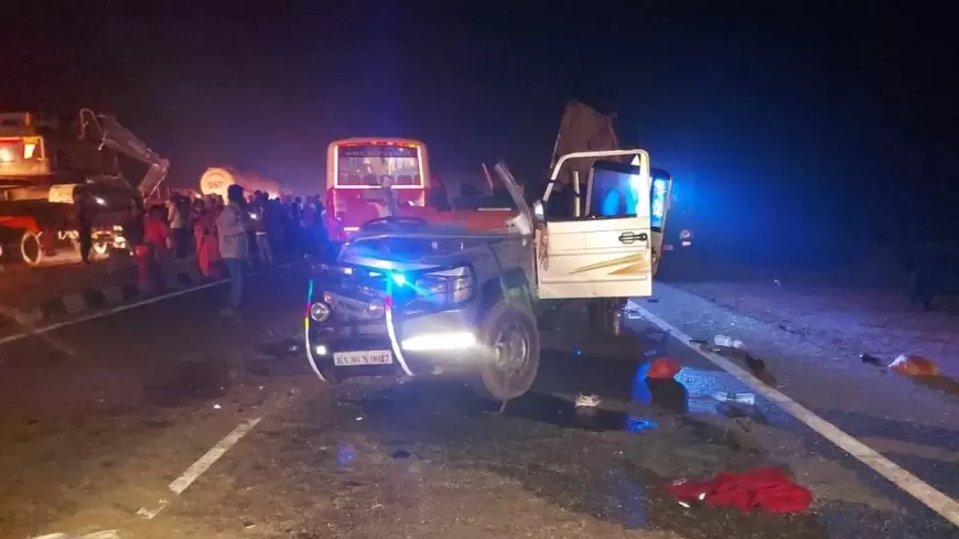 Karnataka Accident: कर्नाटक में भीषण सड़क हादसा, बस को लॉरी ने मारी टक्कर, 9 लोगों की मौत