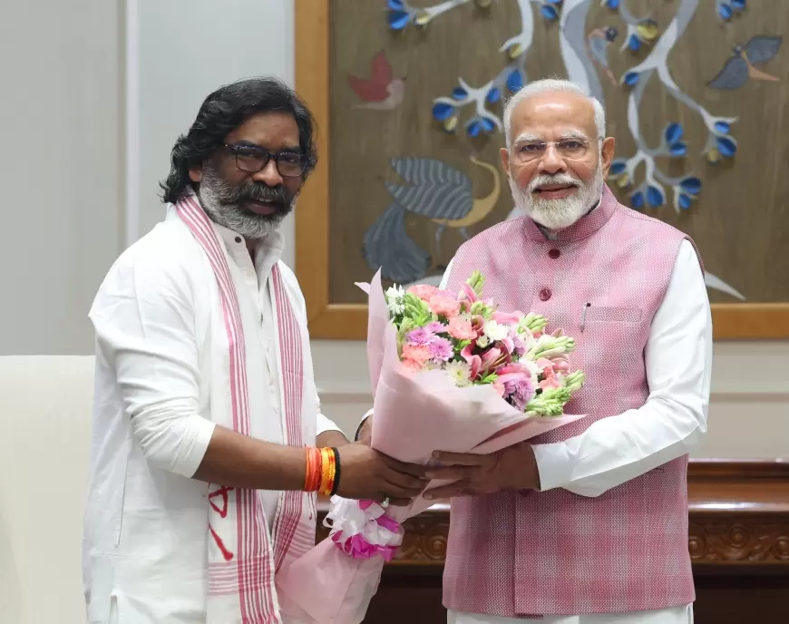 Hemant Soren Meets PM Modi : पीएम मोदी से मिले झारखंड सीएम हेमंत सोरेन, दिल्ली में हुई मुलाकात