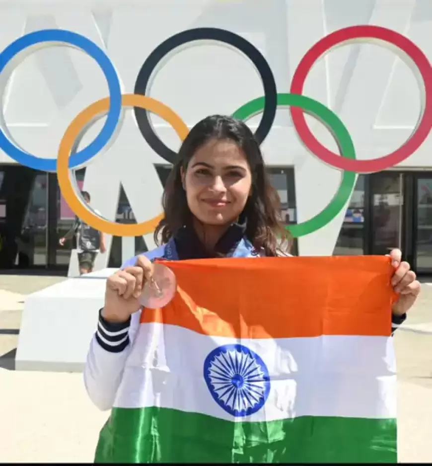 Manu Bhaker Returns India: भारत लौटीं शूटर मनु भाकर, एयरपोर्ट पर हुआ जोरदार स्वागत