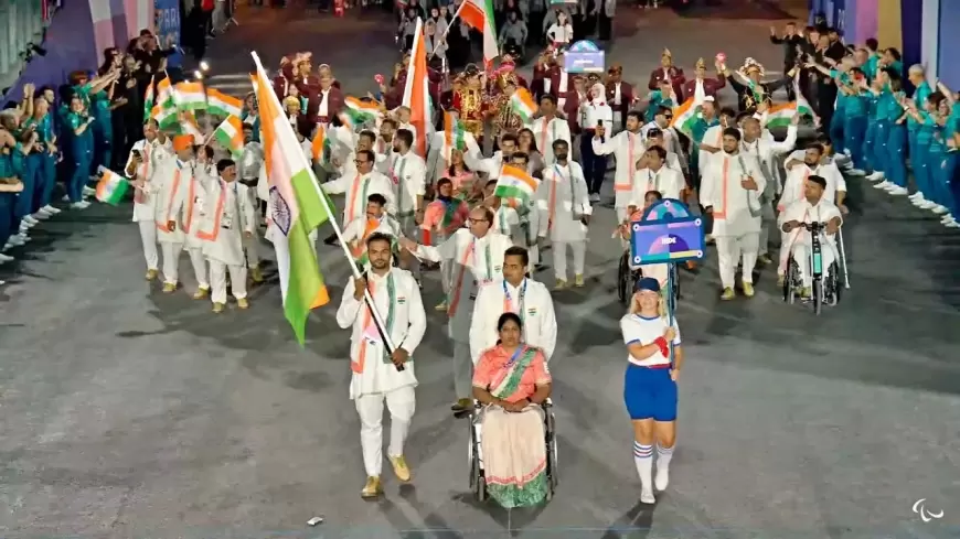 Paris Paralympics 2024 : उद्घाटन समारोह में भारतीय दल का जलवा