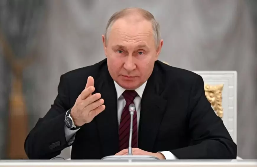 Vladimir Putin: पुतिन ने पश्चिमी देशों को फिर दी परमाणु हमले की धमकी, कहा- बदलाव जरूरी