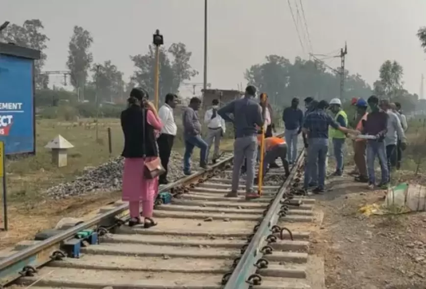 UP News: रायबरेली में फिर टला ट्रेन हादसा, सीमेंटेड स्लीपर से टकराई मालगाड़ी, तीन दिन में दूसरी घटना