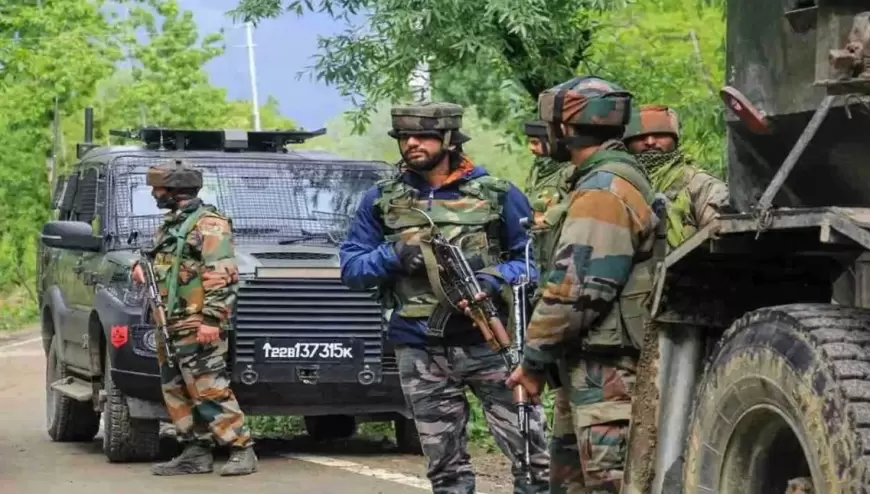 Jammu and Kashmir: जम्मू-कश्मीर के सोपोर में एनकाउंटर जारी, किश्तवाड़ में आतंकियों ने 2 विलेज गार्ड्स को मारा